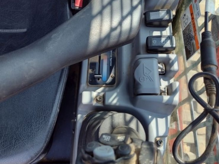 kubota-svl97-2-image-10