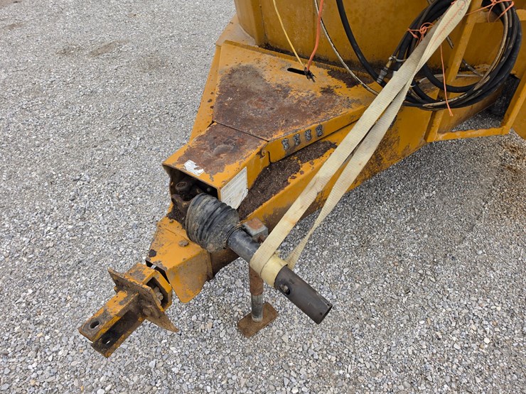 2009-kuhn-knight-5032-image-2