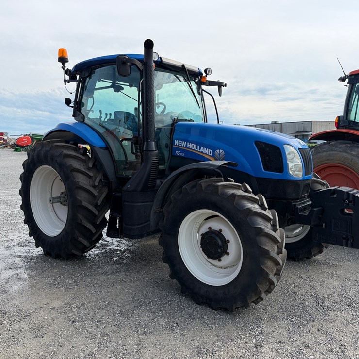 2014 NEW HOLLAND T6.165