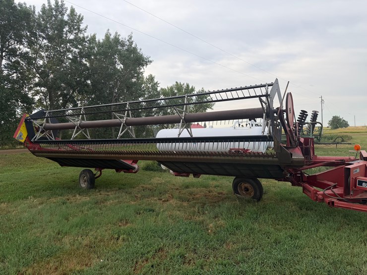 2004-case-ih-8220-image-2