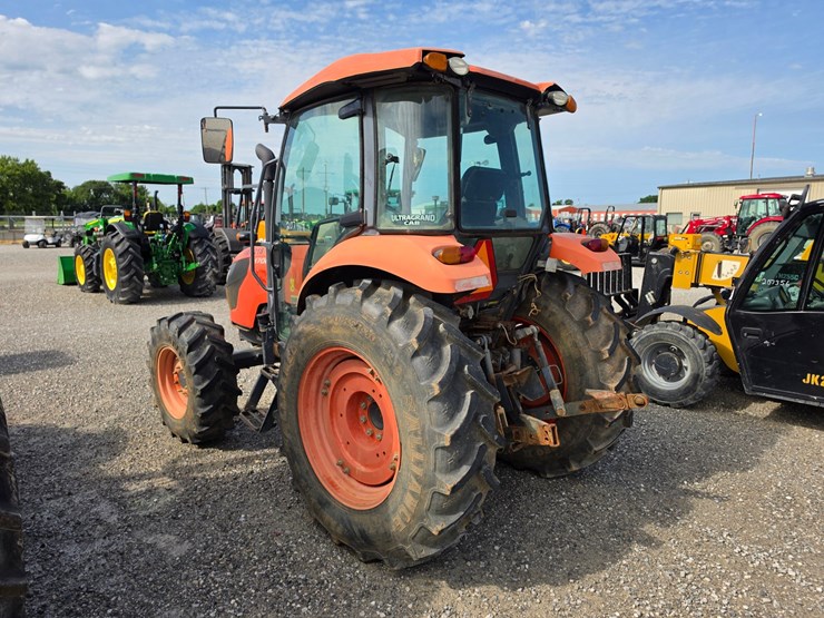 2017-kubota-m7060-image-25