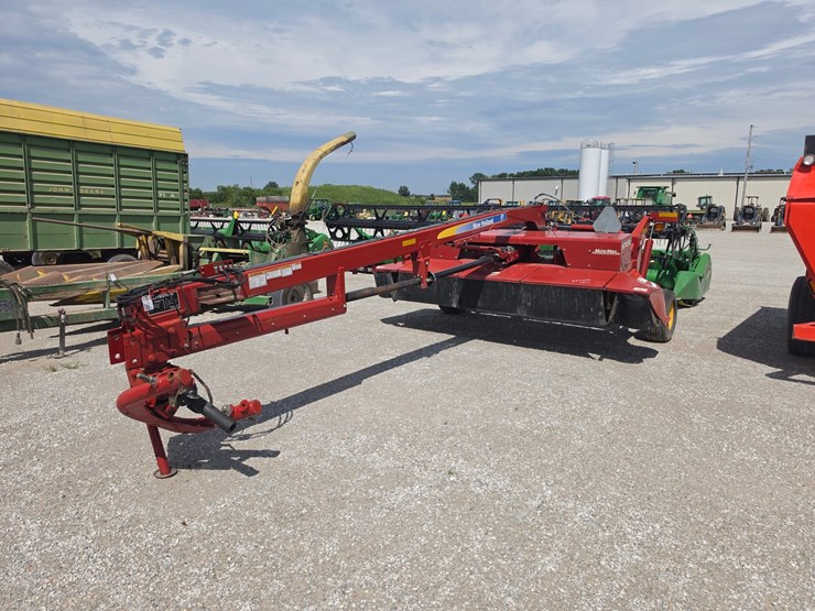 2013-new-holland-h7450-image-1