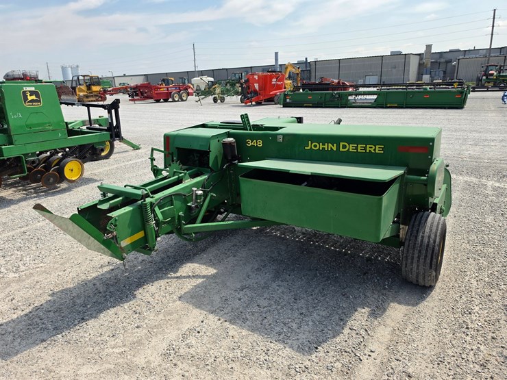2016-john-deere-348-image-5