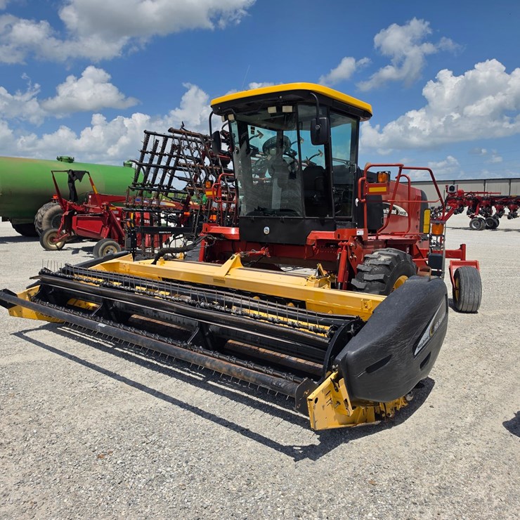 2005 NEW HOLLAND HW305