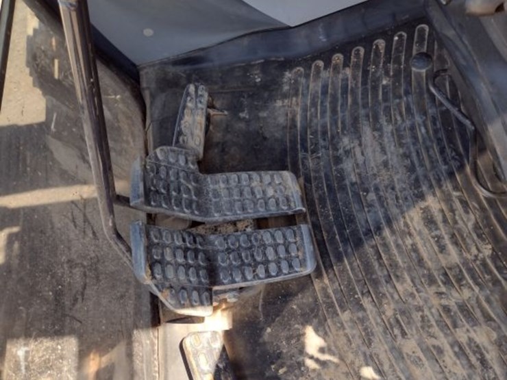 deere-210g-lc-image-12