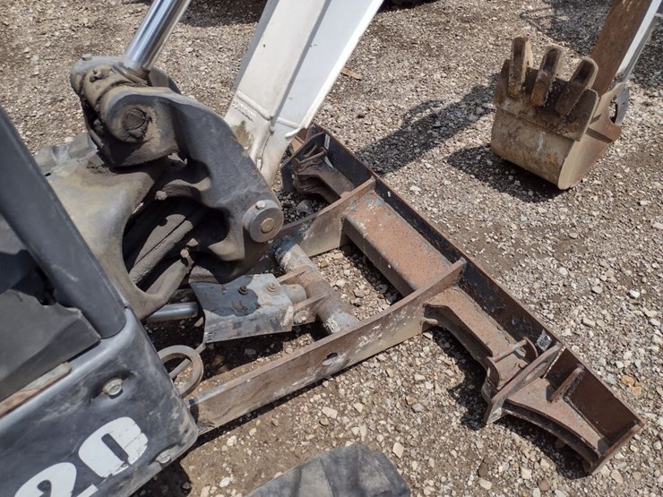 bobcat-e20-image-23