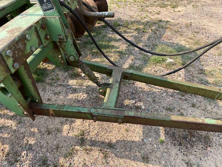 john-deere-215-image-11