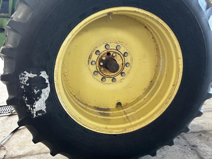 john-deere-4630-image-2