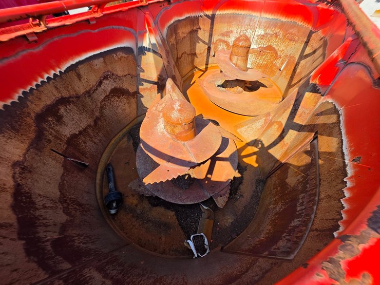 2018-kuhn-knight-vt156-image-4
