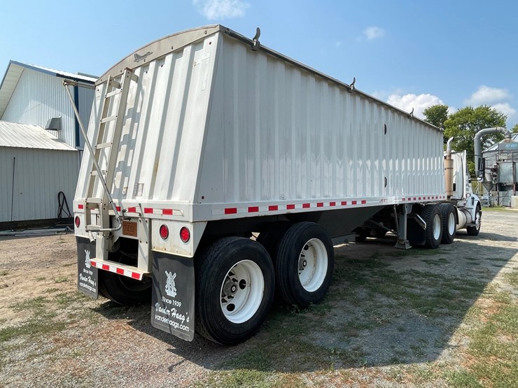 #1260-•-2013-jet-co-tandem-axle-26'-grain-trailer-(has-wi-title)-image-5