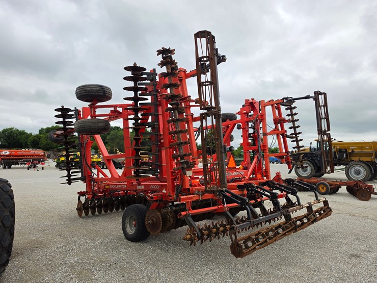 2015-kuhn-krause-8000-40-image-10
