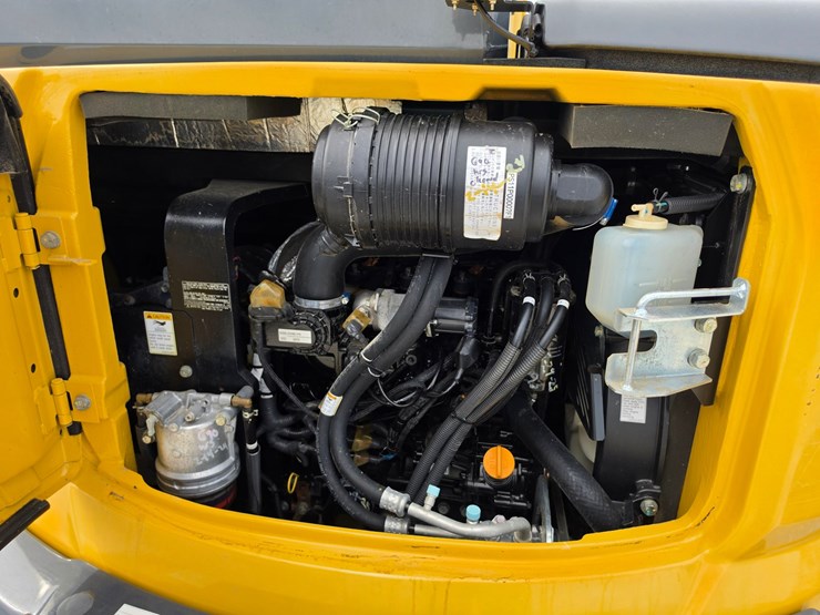 2021-kobelco-sk55srx-6e-image-15