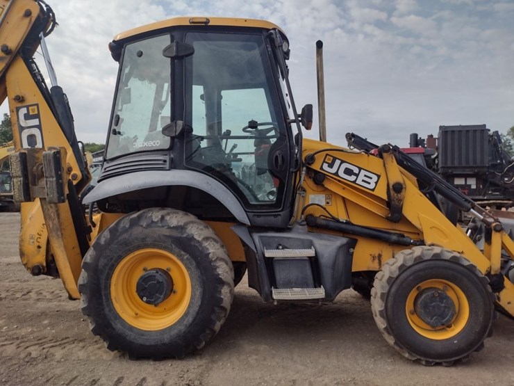 jcb-3cx14-image-23
