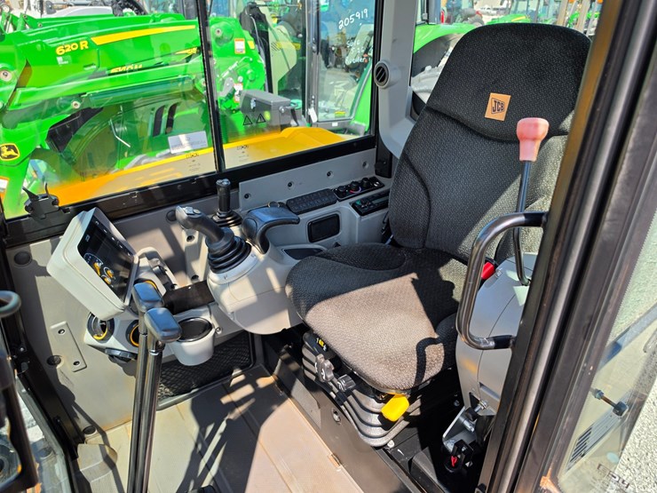 2022-jcb-50z-1-image-7