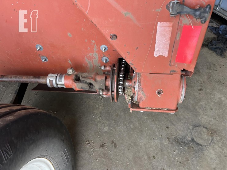 hesston-1170-image-11