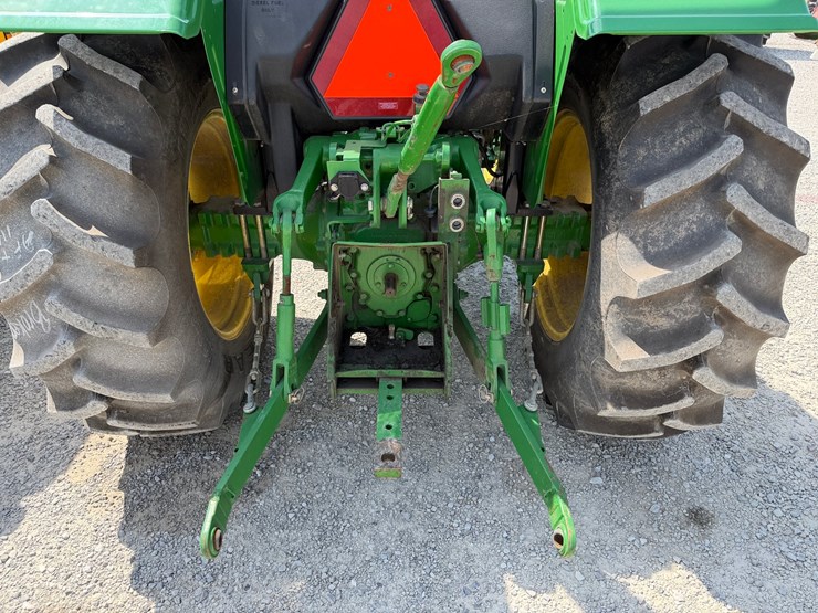 2011-john-deere-5065e-image-7