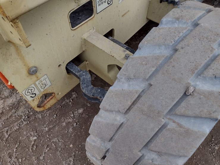 jlg-4069le-image-23
