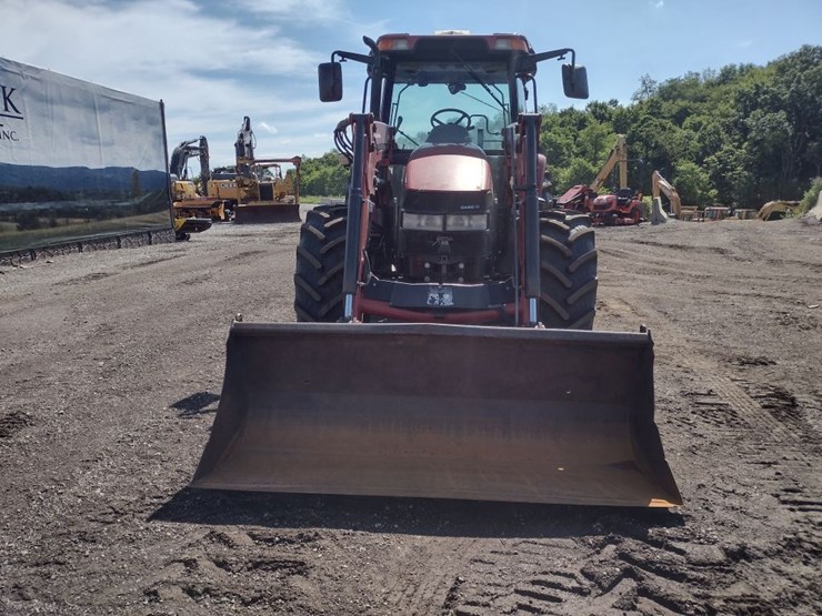 case-ih-farmall-95u-image-2