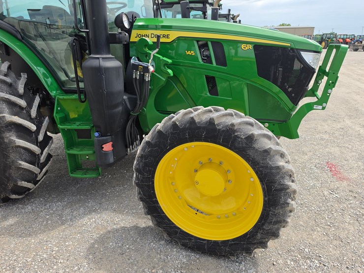 2023-john-deere-6r-145-image-18