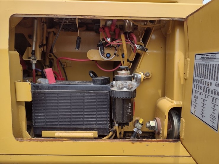 caterpillar-d5g-xl-image-21