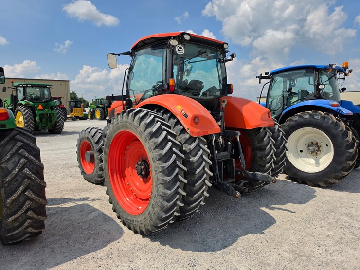 2020-kubota-m7-132-image-11