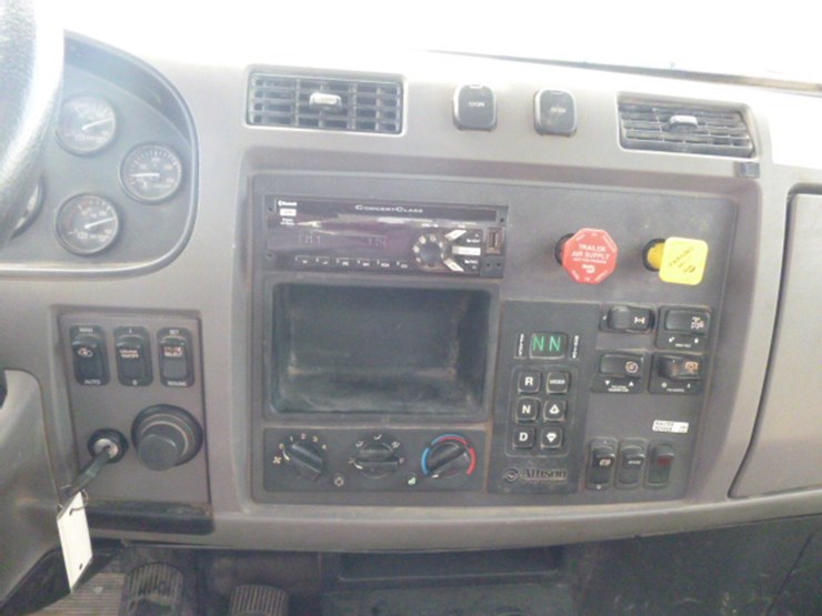 peterbilt-337-image-12