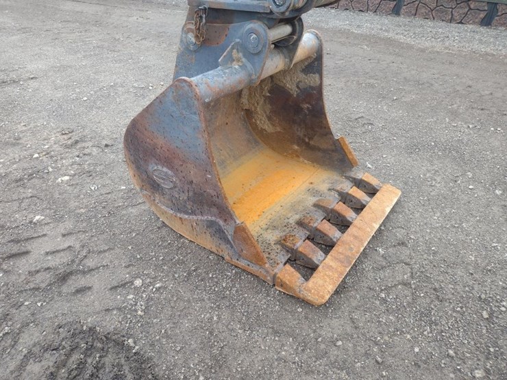 john-deere-85-image-25