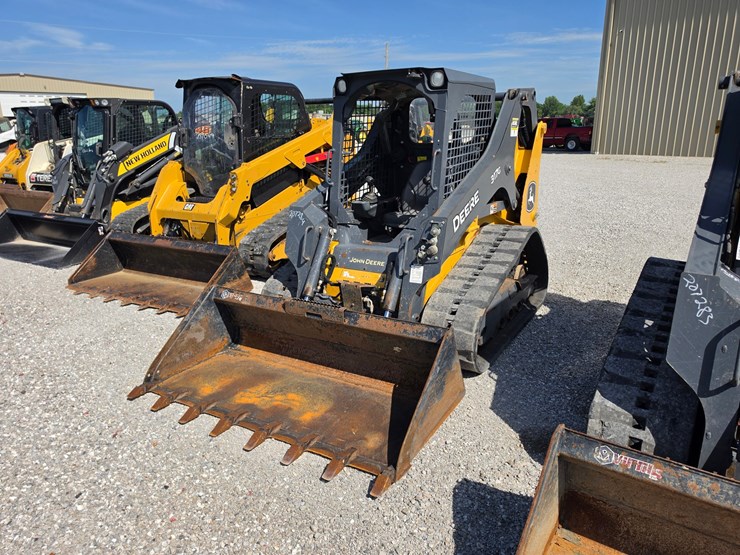 2023-deere-317g-image-1