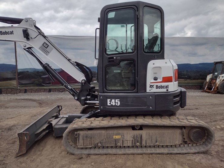 bobcat-e45-image-13