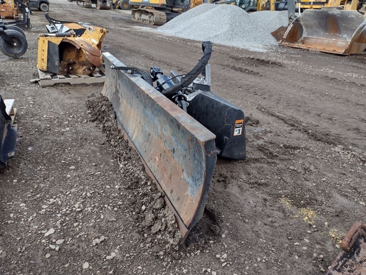 john-deere-24-image-1