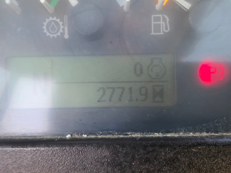 2015-deere-310sl-image-14