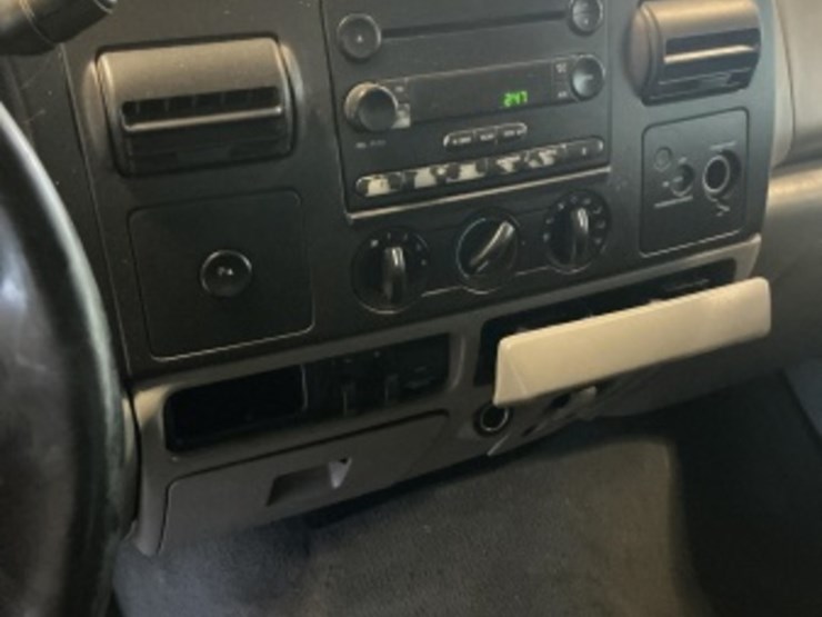 2005-ford-f250-image-19