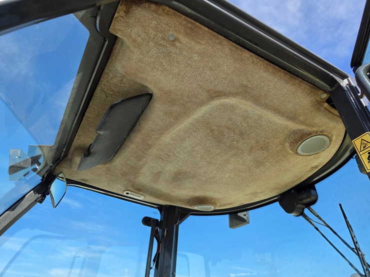 2016-new-holland-w80c-image-10