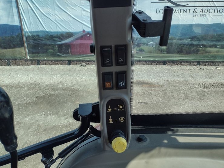 case-ih-farmall-95u-image-7