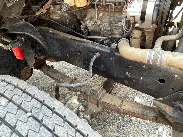 1990-ford-l8000-image-46