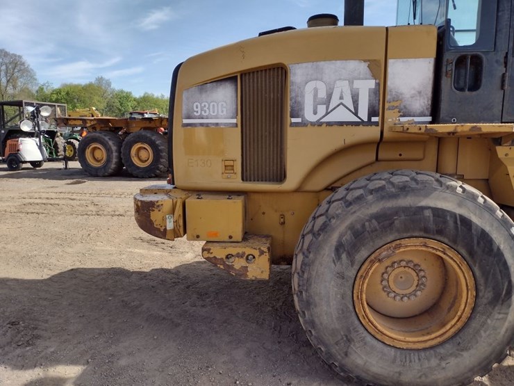 caterpillar-930g-image-25