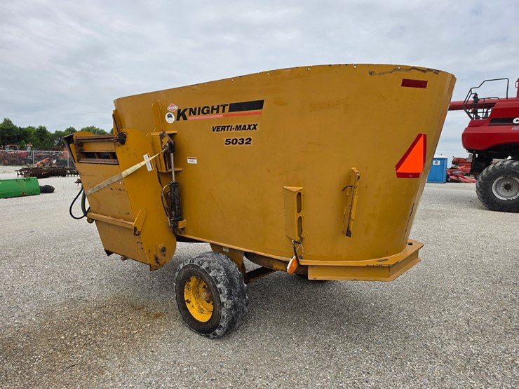 2009-kuhn-knight-5032-image-5