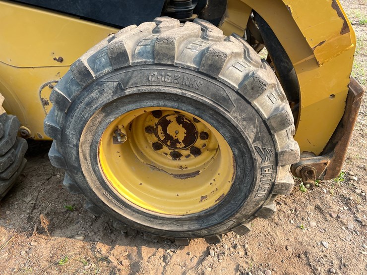 caterpillar-242d-image-58