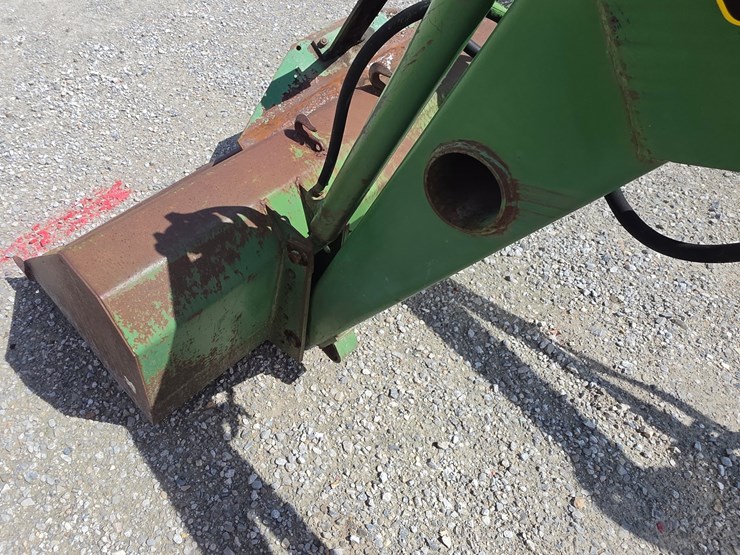 john-deere-148-image-8