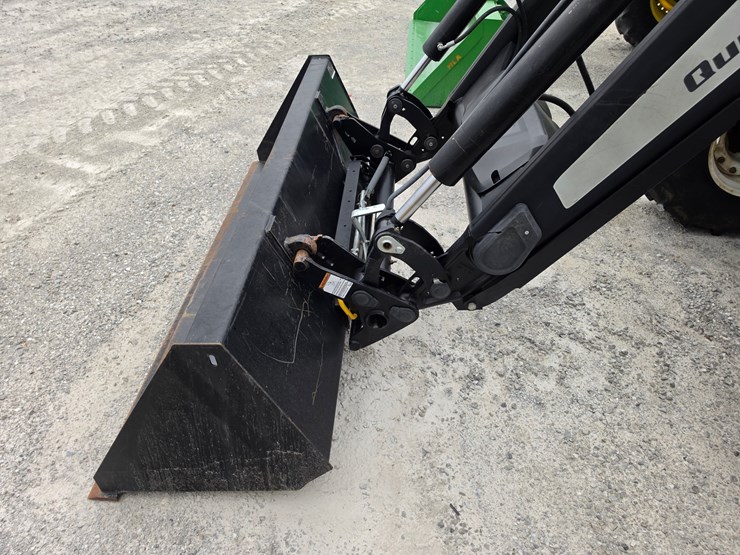 2017-new-holland-t5.110-image-24