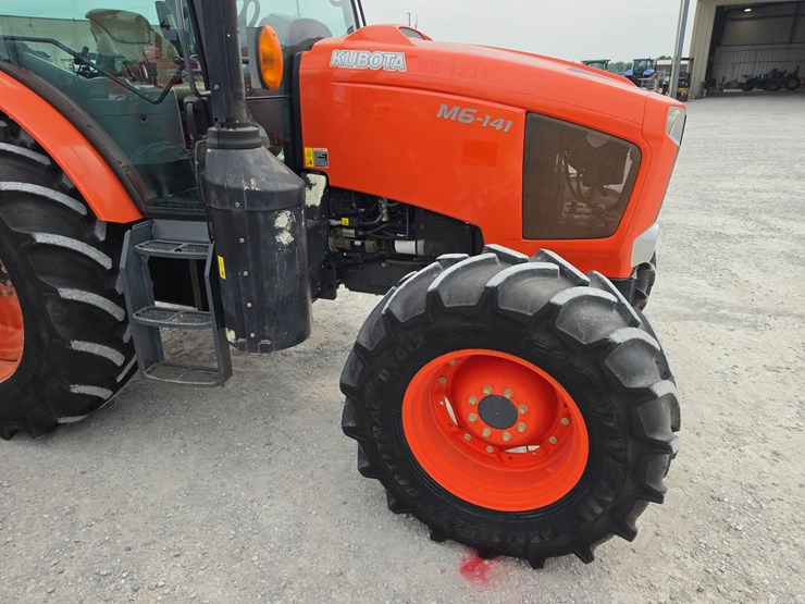 2016-kubota-m6-141-image-18
