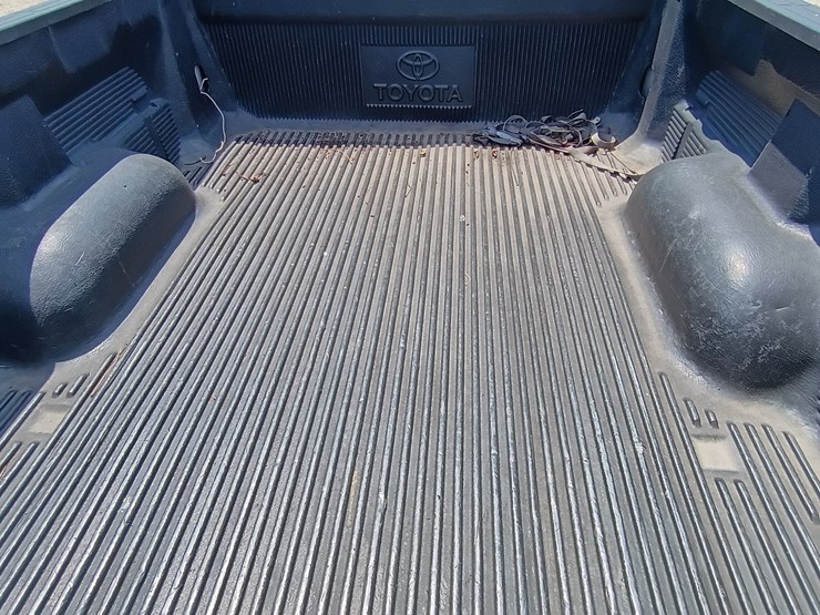 2010-toyota-tundra-image-71