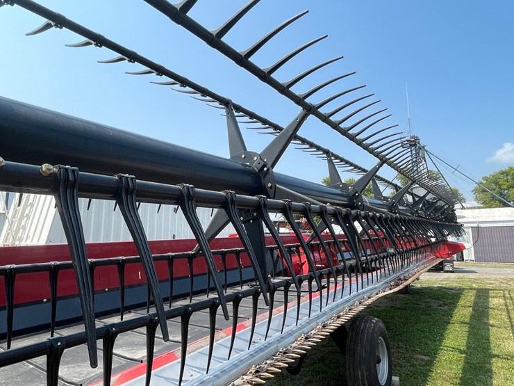 2018-case-ih-3162-image-44