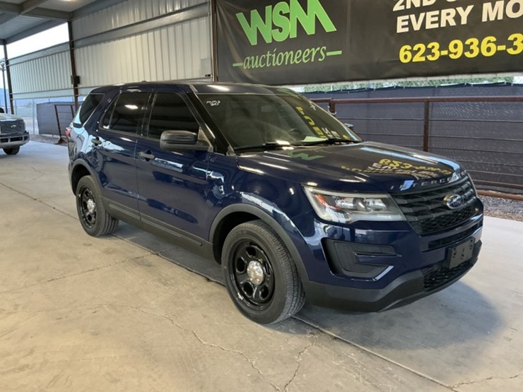 2018-ford-explorer-image-2