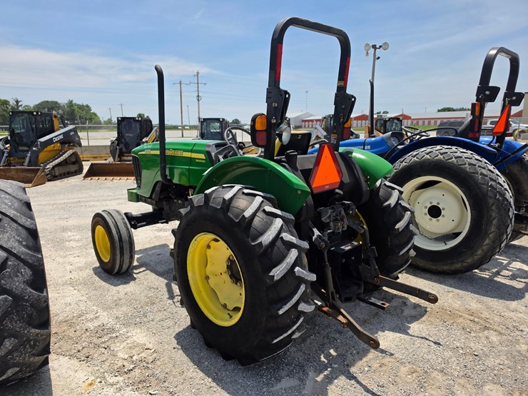 2006-john-deere-5325-image-10