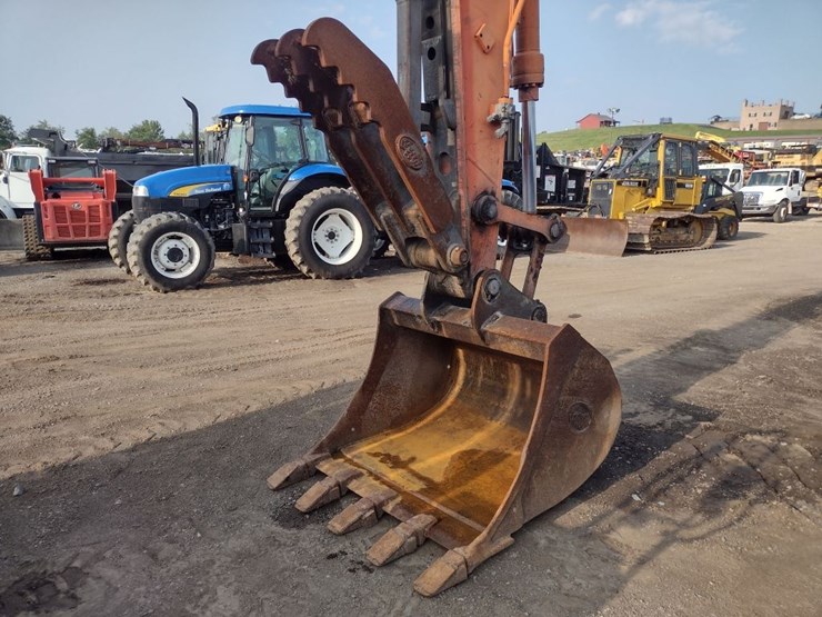 doosan-dx140-lc-image-24