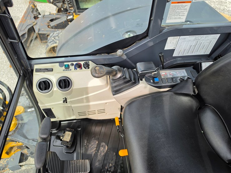 2021-kobelco-sk55srx-6e-image-9