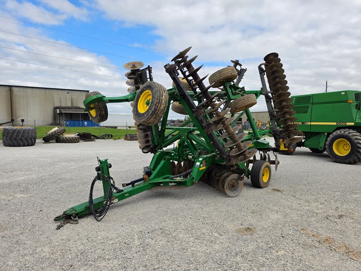 2019-john-deere-2630-image-1