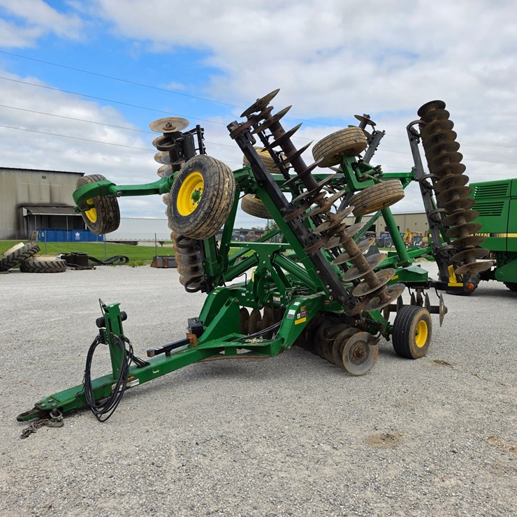 2019 JOHN DEERE 2630