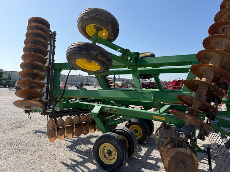 2004-john-deere-637-image-11